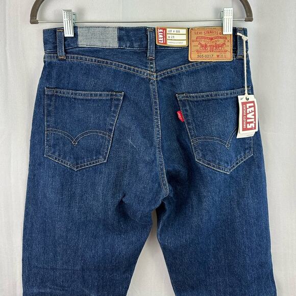 NWT Dark Wash Women’s 505 Levi’s Cropped Straight Leg Jeans Size W28 - Picture 4 of 5